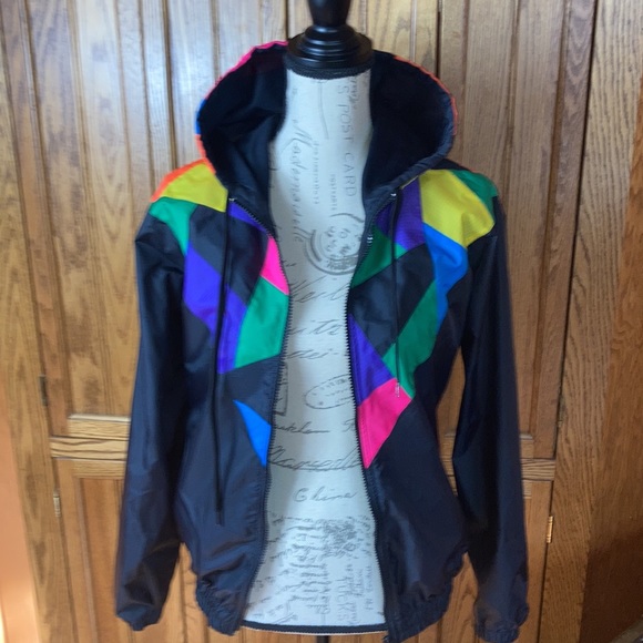 Retro style windbreaker - Picture 8 of 11